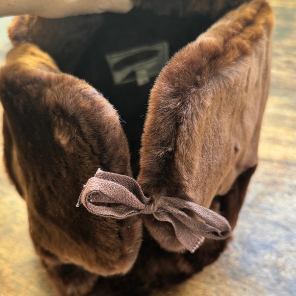 Vintage genuine fur trapper hat in rich chocolate brown gorgeous color and feel - Picture 7 of 16
